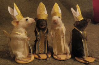 Taxidermied Mice Chess Set