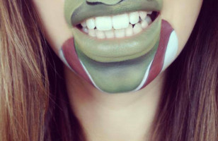 Makeup Artist Paints Cartoon Faces On Her Lips