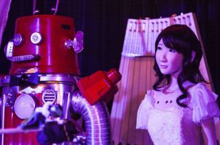 The World's First Robot Wedding... Because Love Is Real?