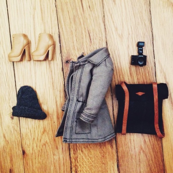 http://www.incrediblethings.com/wp-content/uploads/2015/09/hipster-barbie-instagram-12-e1441679284233.jpg