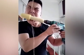 Watch This Guy Eat Corn On The Cob Using A Power Drill